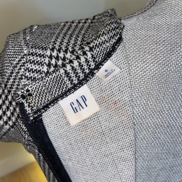 Gap Houndstooth Plaid Ruffle Hem Dress - Size 0 - Picture 7 of 7